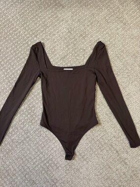 Aritzia Square Neck Long Sleeve Bodysuit - Chocolate Brown size small